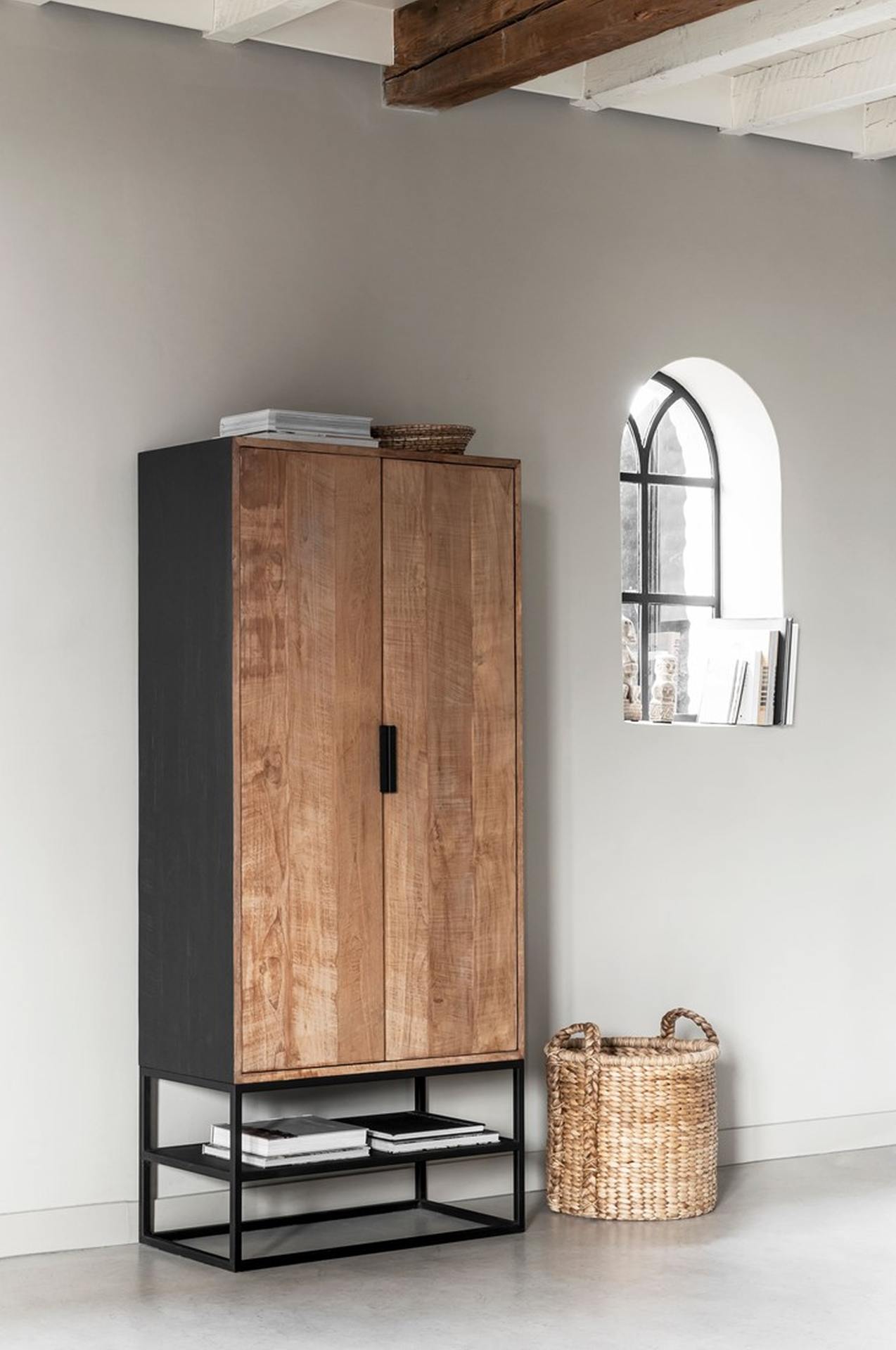 Schrank Cosmo aus recyceltem Teakholz