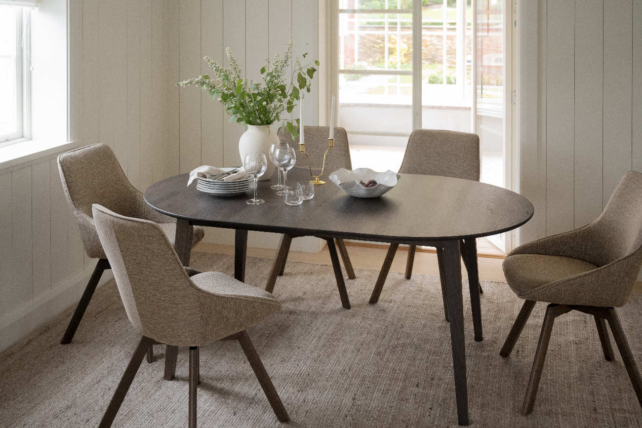 Esstisch Filippa Oval mit Auszug, 170/210cm, Eiche Braun