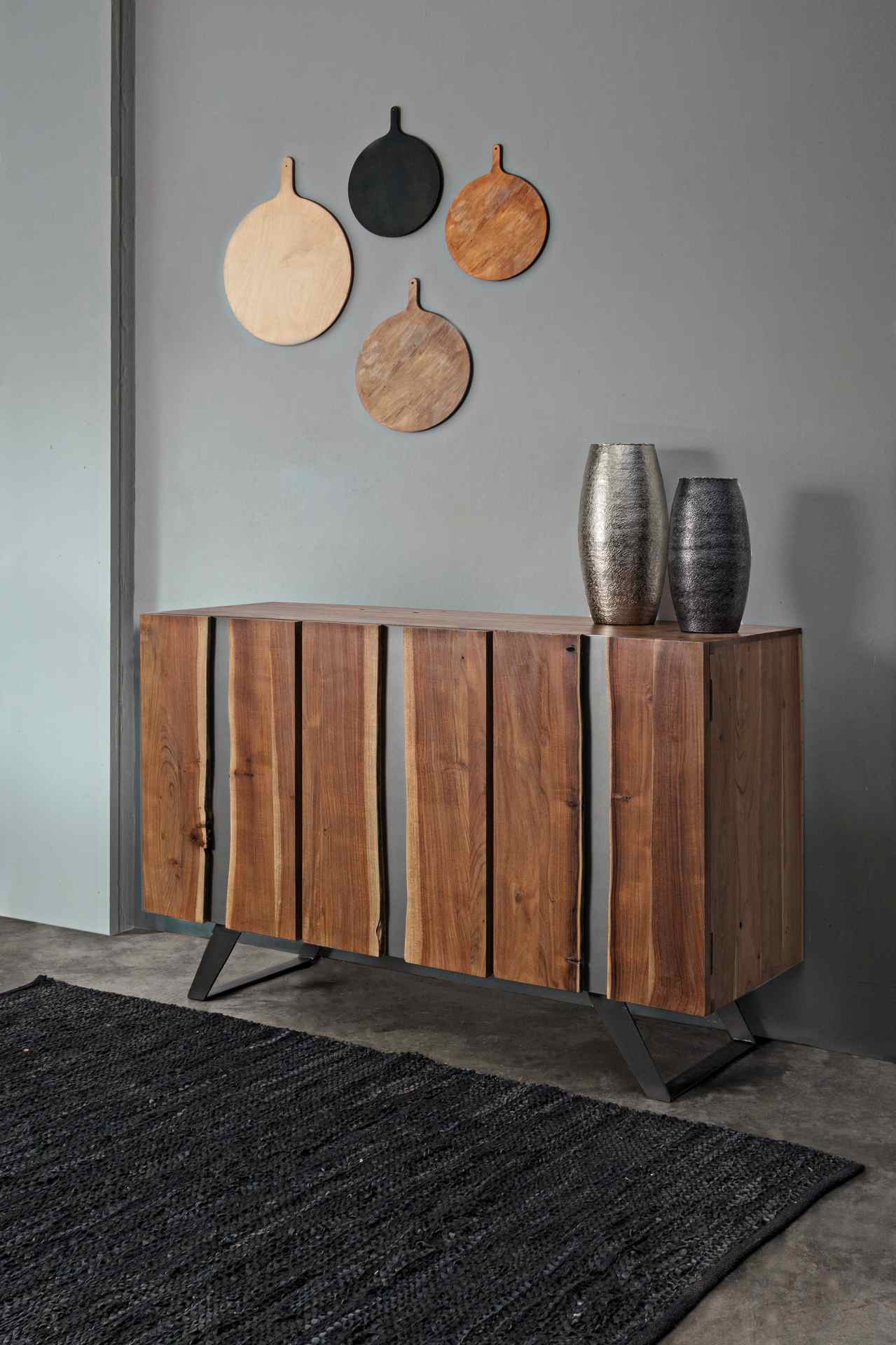 Sideboard Aron aus Akazienholz, 145 cm