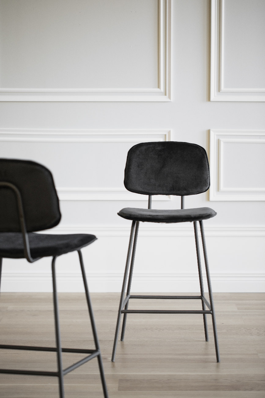 Barhocker Bryan, Samt Schwarz