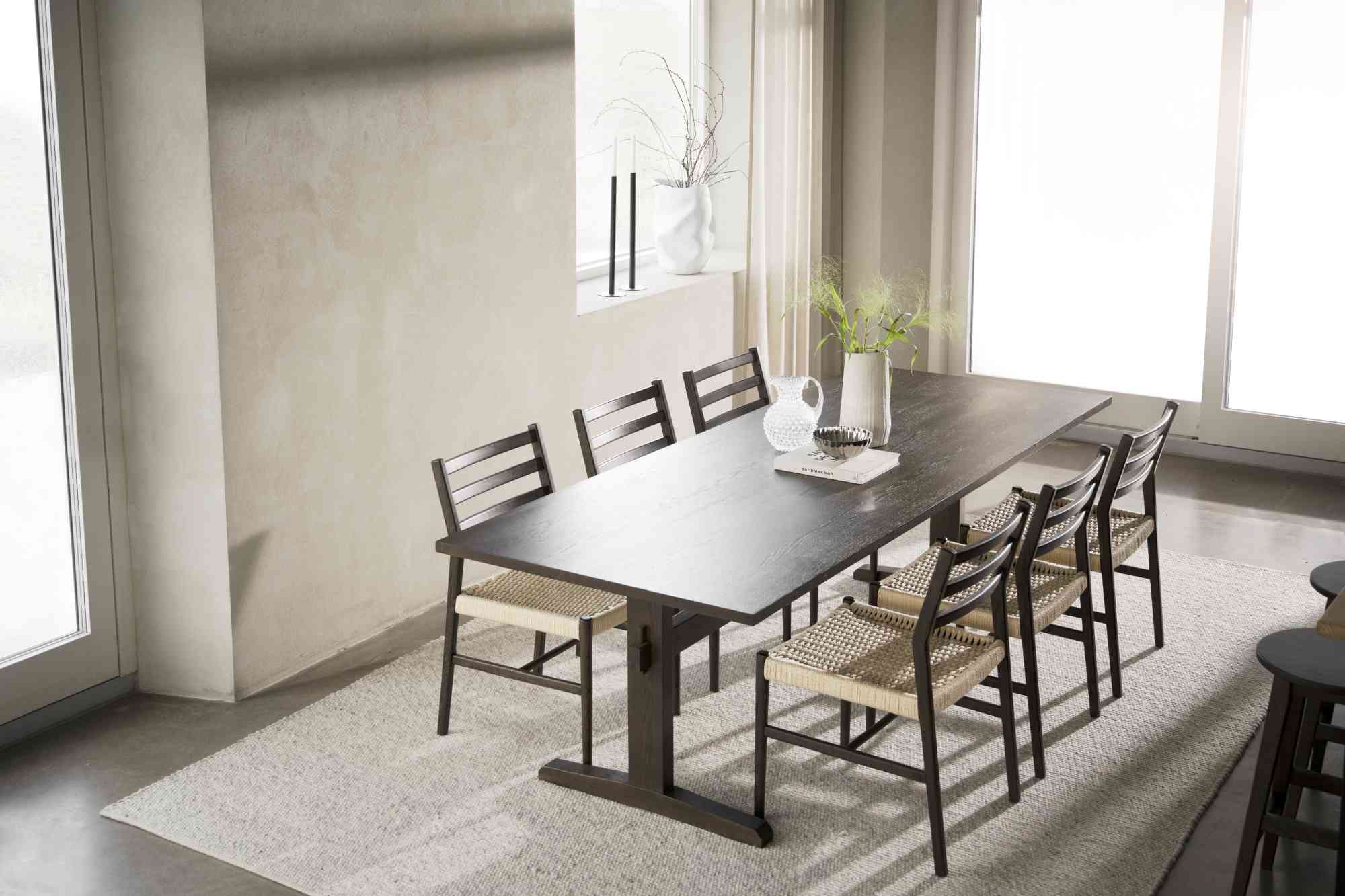 Stuhl Harlan 2er Set, Eiche Braun / Hellbeige – überzeugt mit zeitlosem Stil.