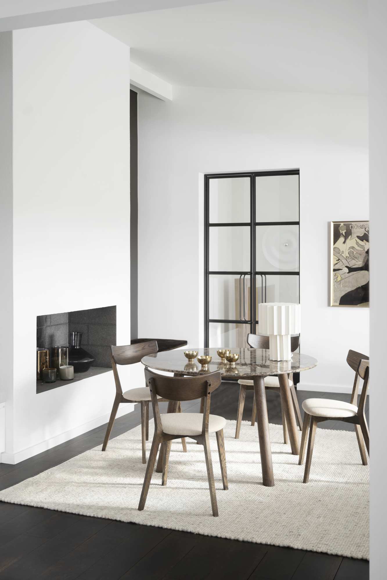 Design trifft Funktion: Stuhl Ami Eiche 2er Set, Braun / Sand.