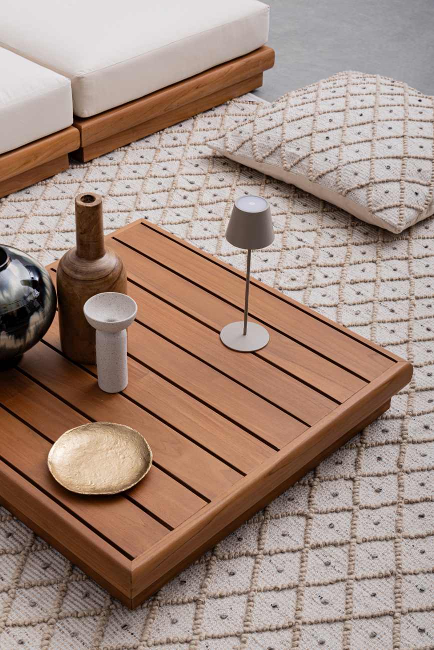 Gartencouchtisch Delgada aus Teakholz, 94x94 cm