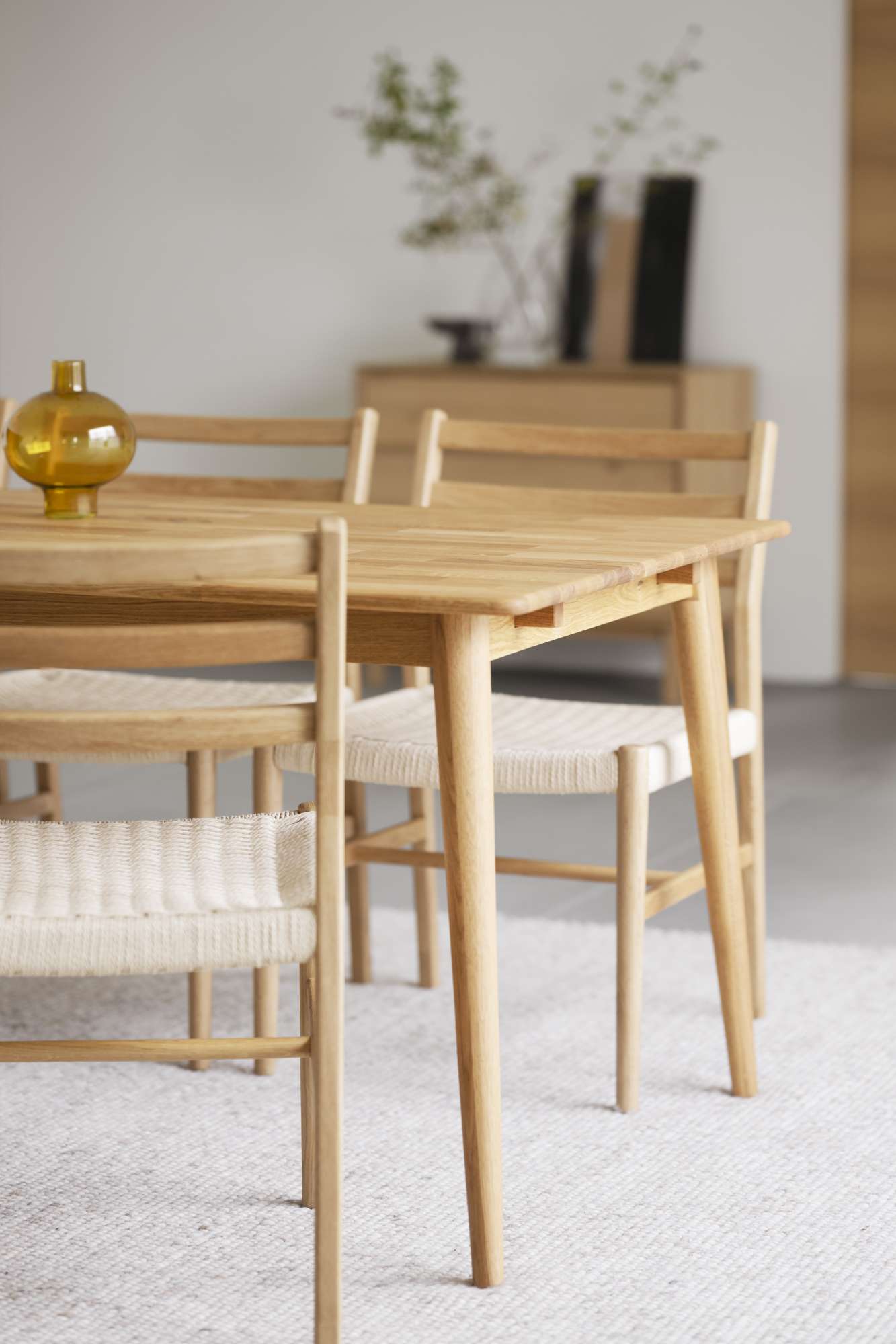 Stuhl Harlan 2er Set, Eiche Hell / Hellbeige passt perfekt in stilvolle Wohnräume.