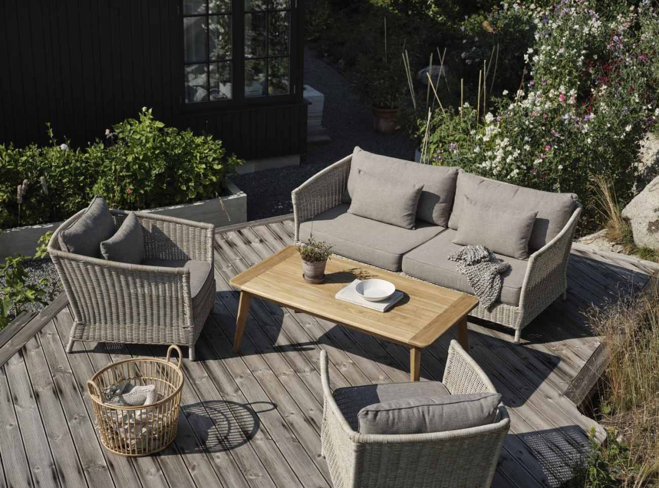 Gartensofa Aster mit Kissen