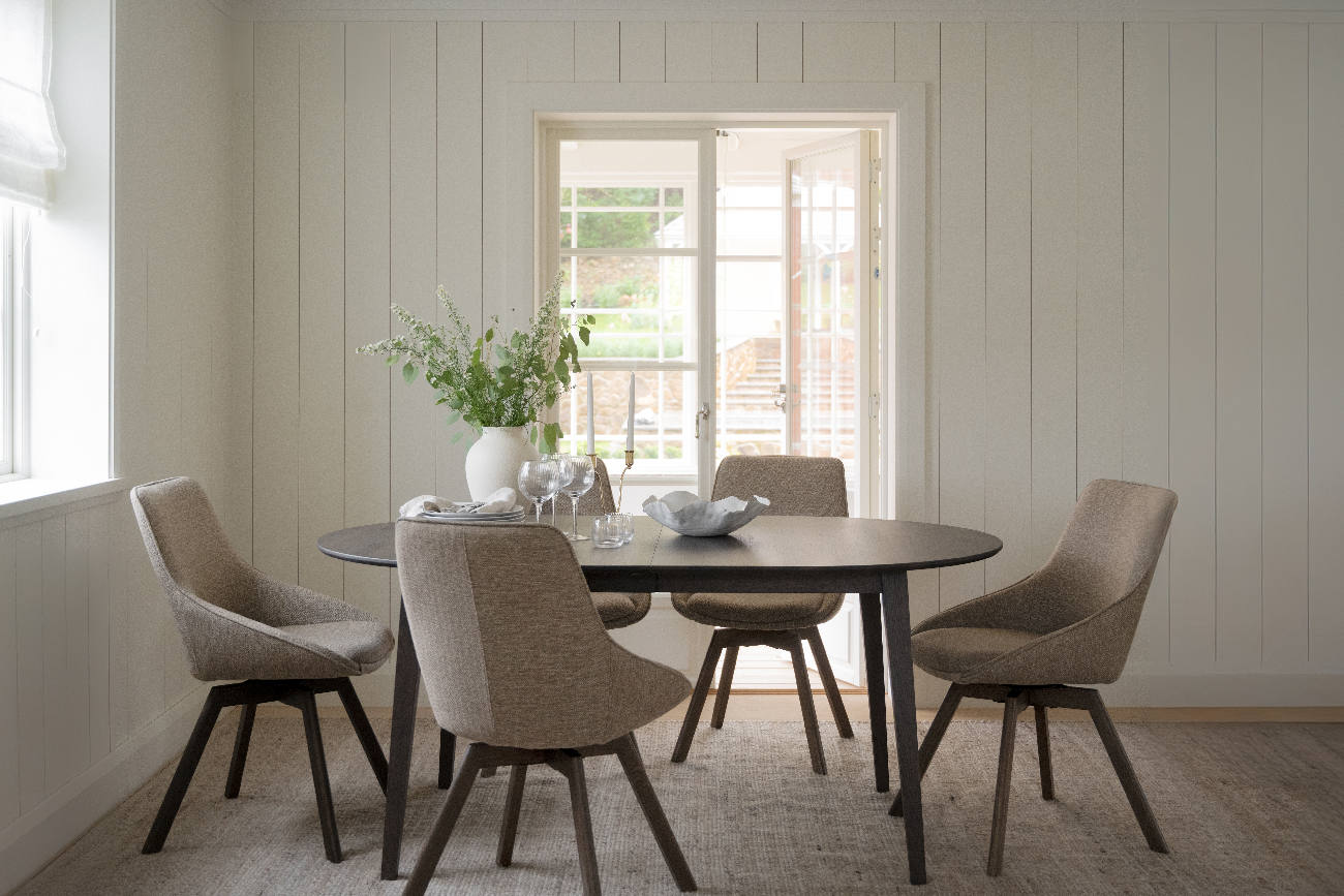 Esstisch Filippa Oval mit Auszug, 170/210cm, Eiche Braun