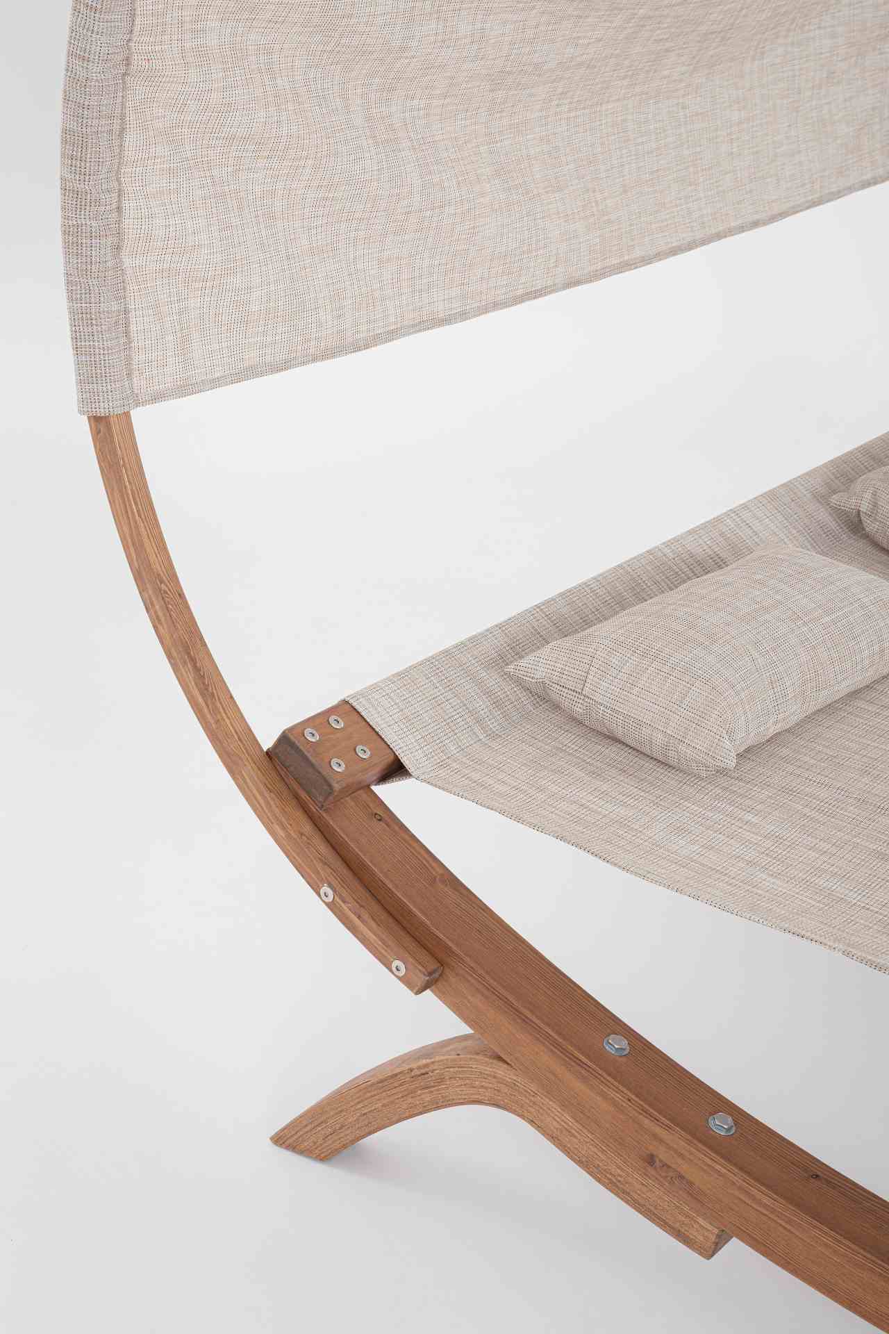 Daybed Noes aus Lärchenholz mit Kissen