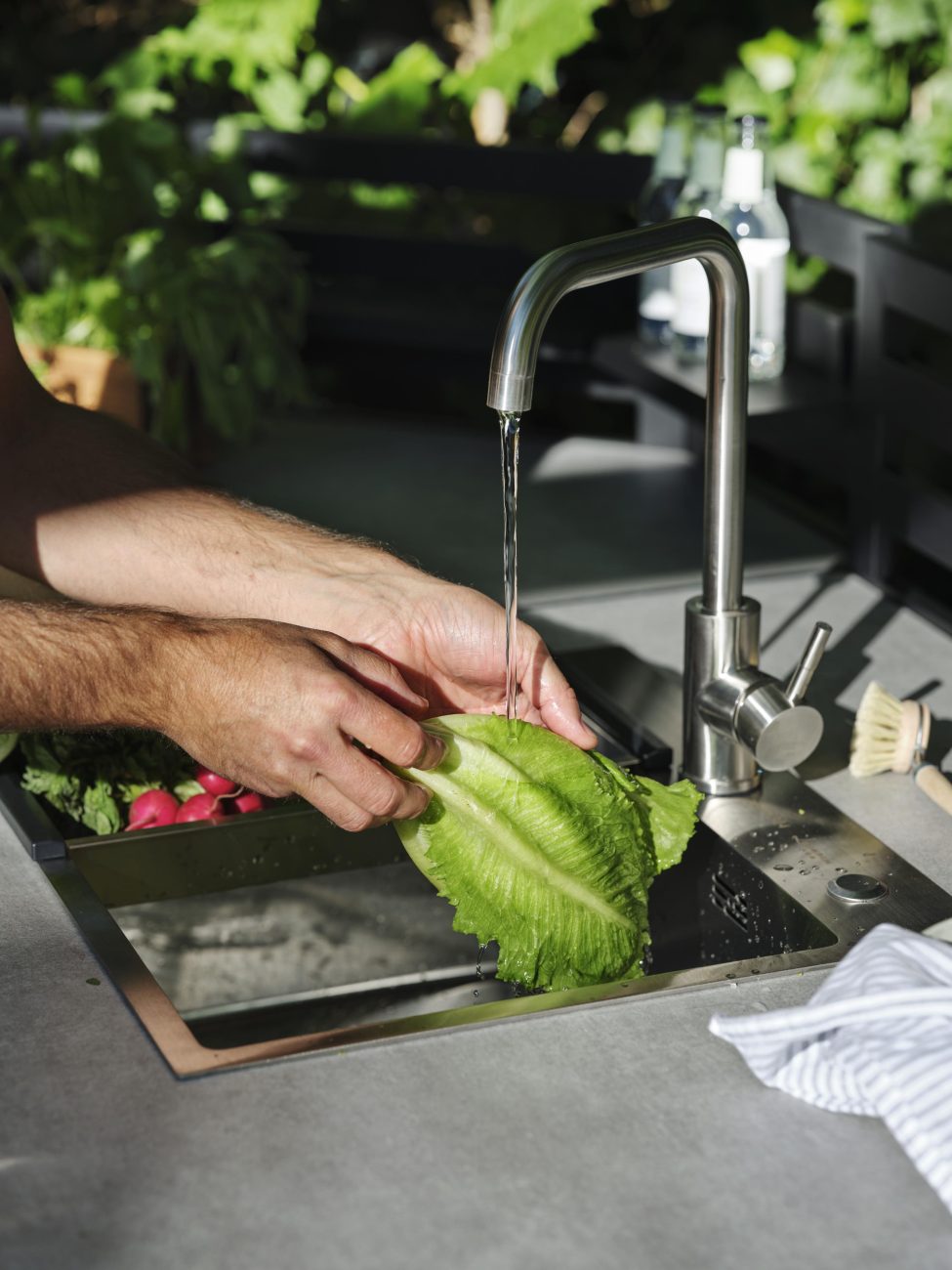 Gartenküche Fornax mit Waschbecken