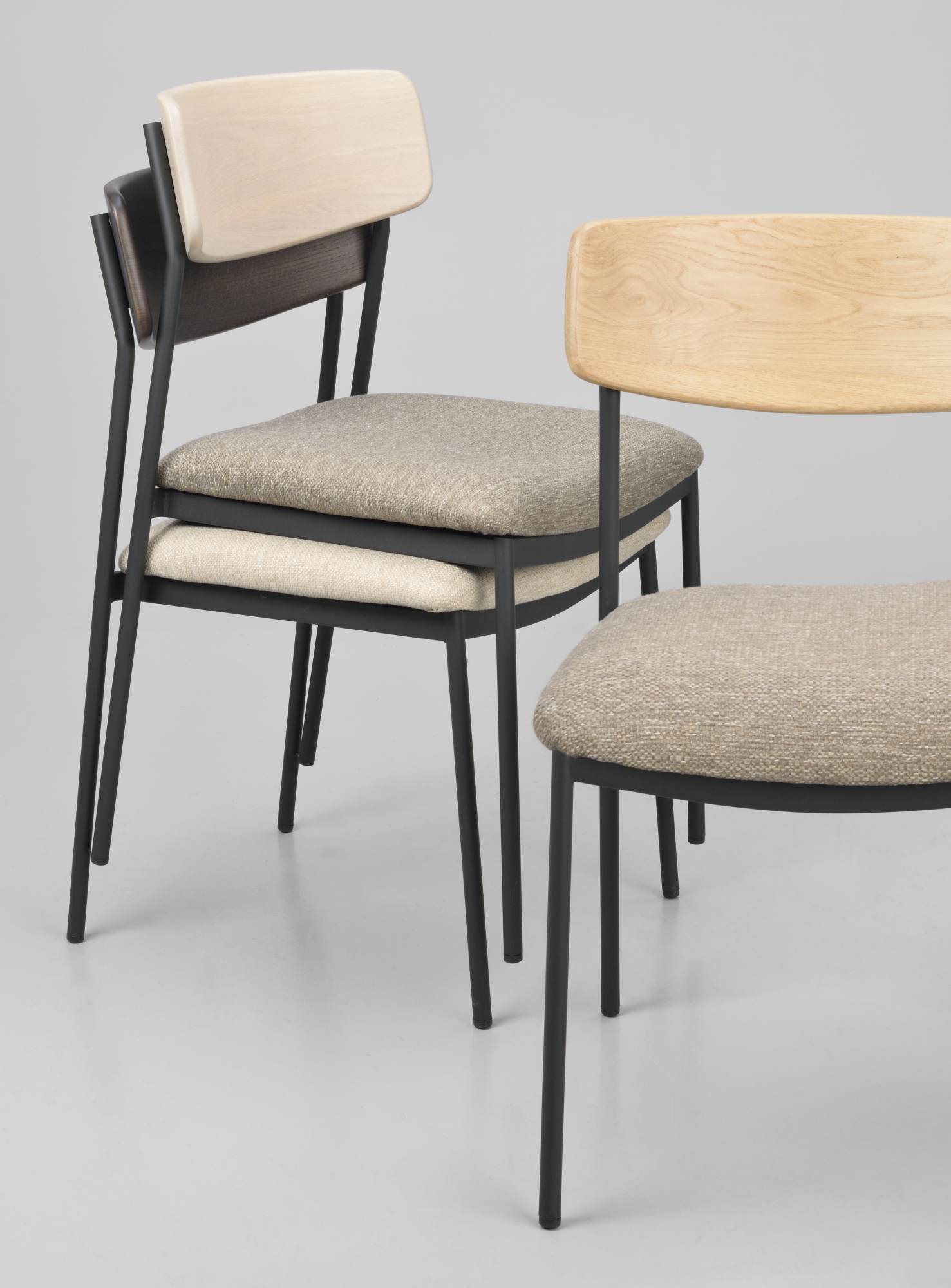 Stuhl Maymont 2er Set, Eiche / Dunkelbeige – modernes Design trifft Komfort.