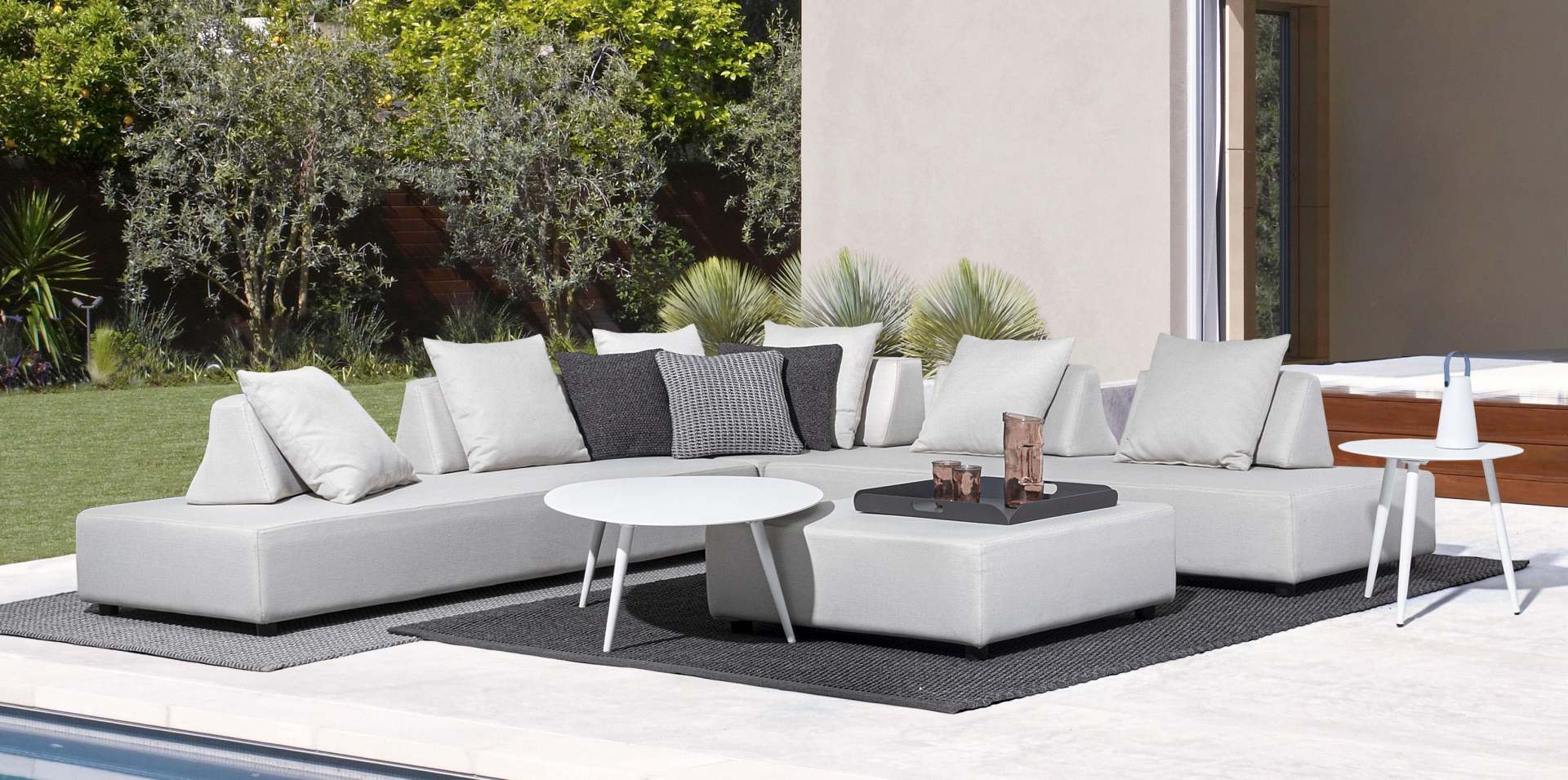 Gartenlounge Sofa Piper mit Kissen und verstellbarer Rückenlehne, Sand