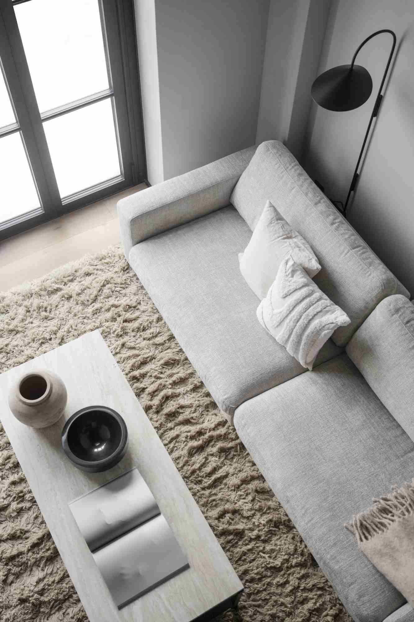 Hochwertiger Couchtisch Orwel, 140x60cm, Travertin, Eiche Braun für jede Einrichtung.