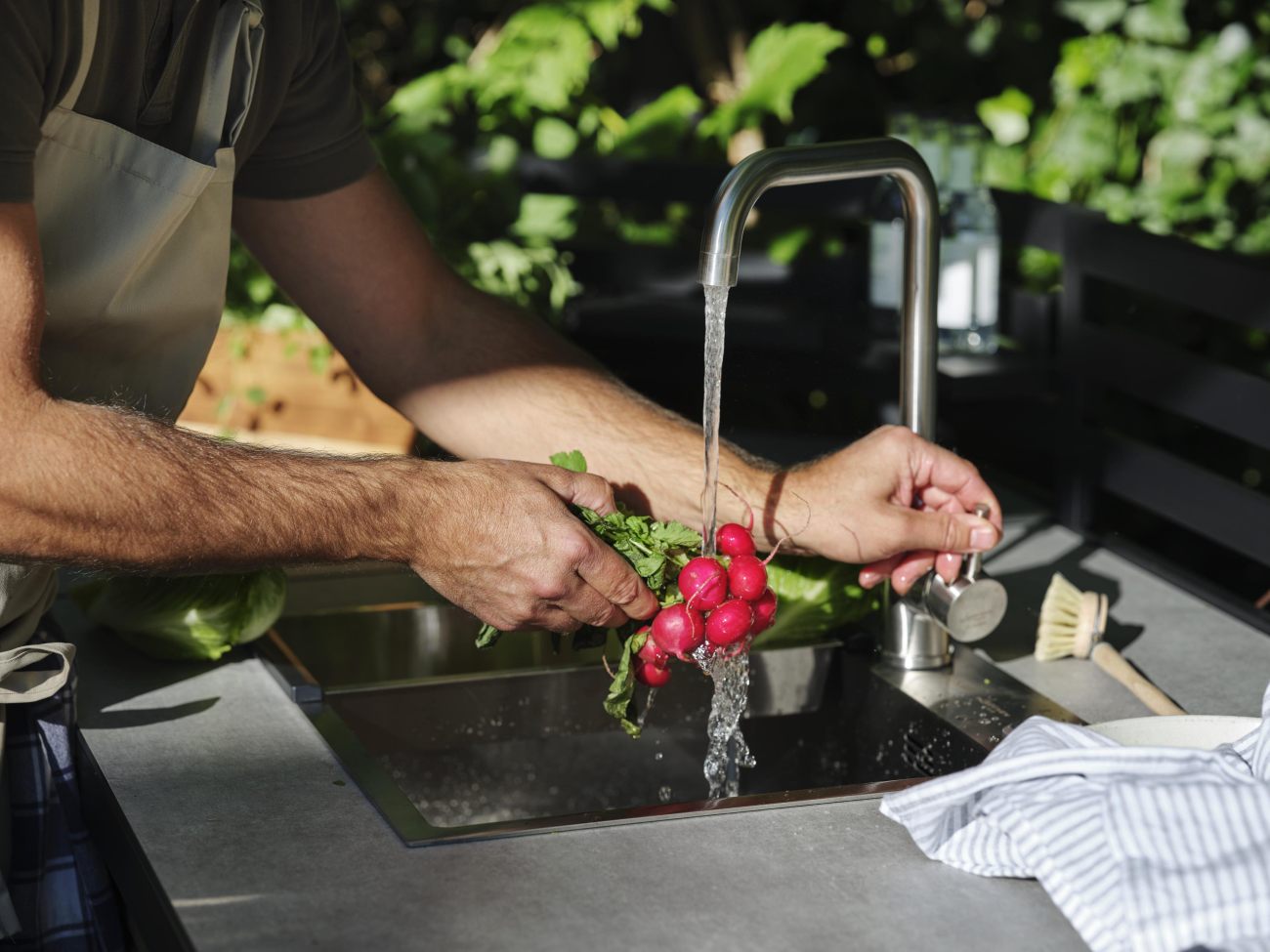 Gartenküche Fornax mit Waschbecken