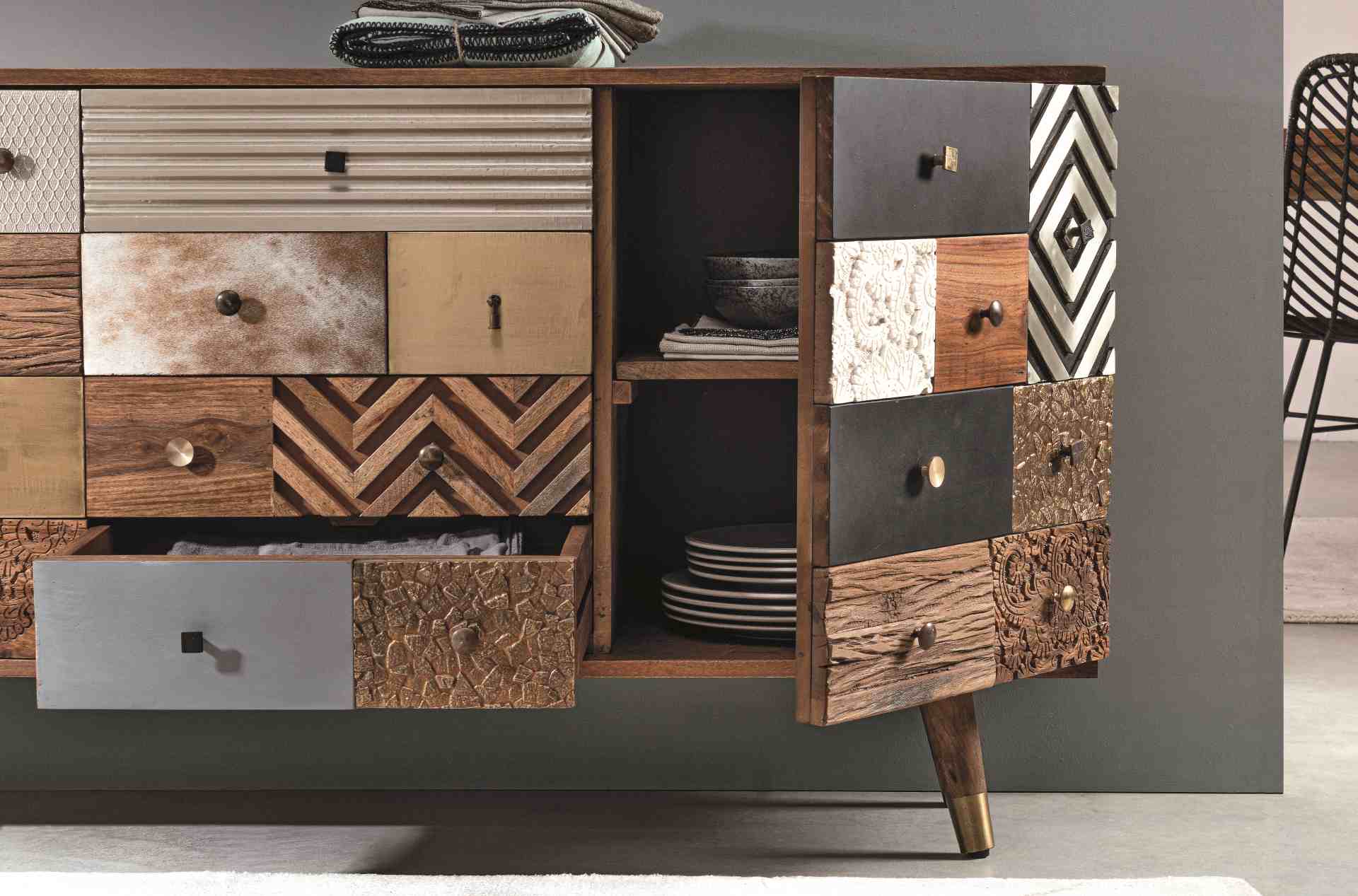 Sideboard Dhaval aus Mangoholz, 150 cm