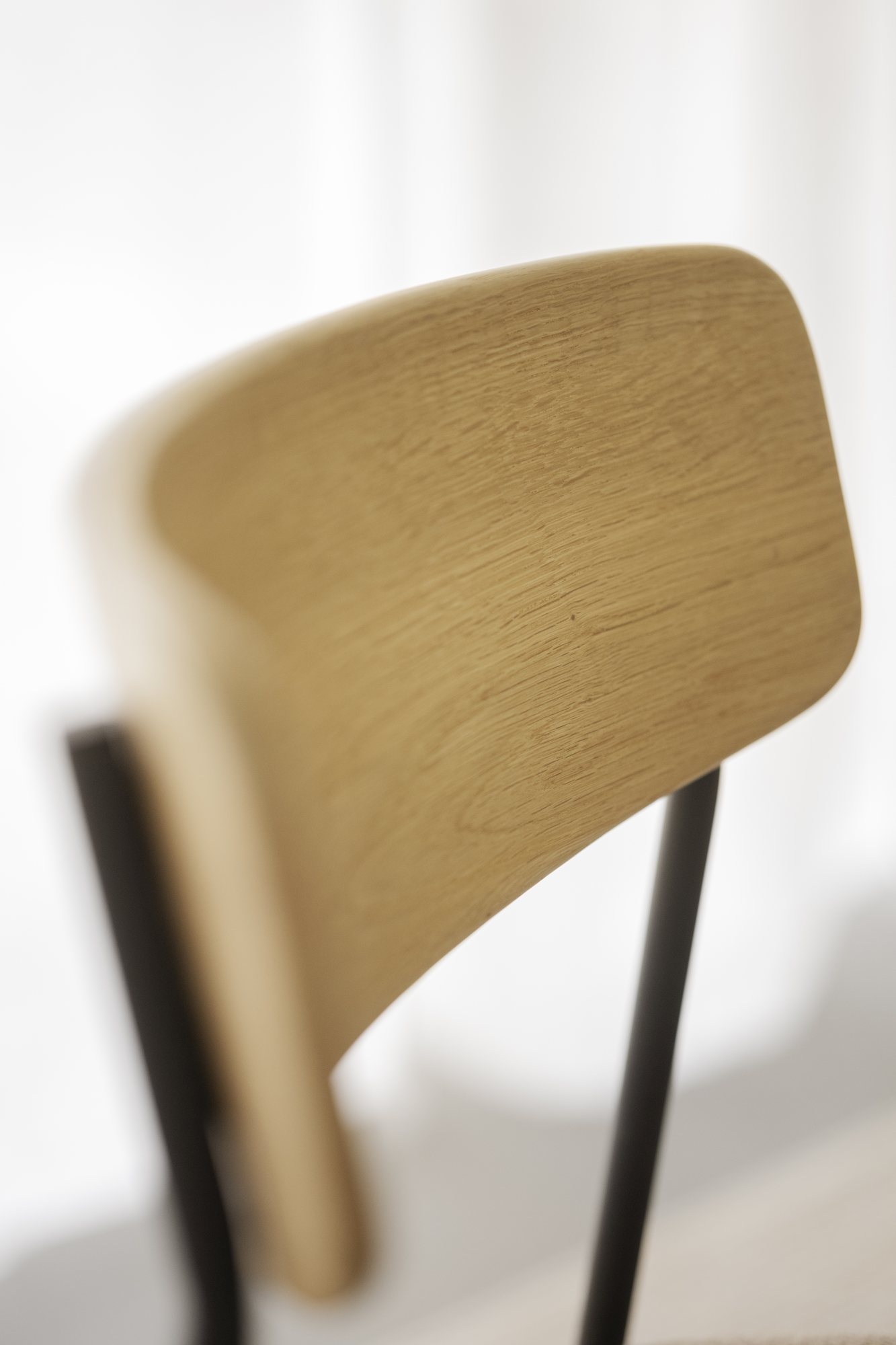 Stuhl Maymont 2er Set, Eiche / Dunkelbeige – modernes Design trifft Komfort.