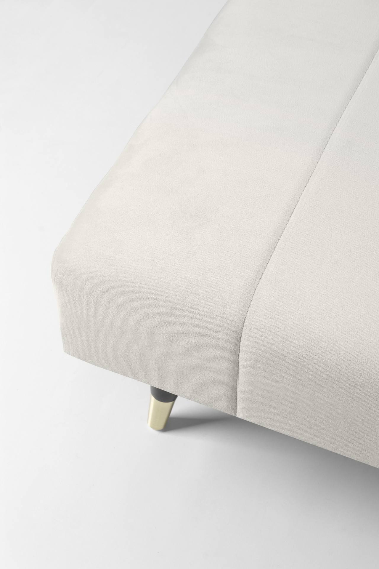 Schlafsofa Alma aus Samt, Beige