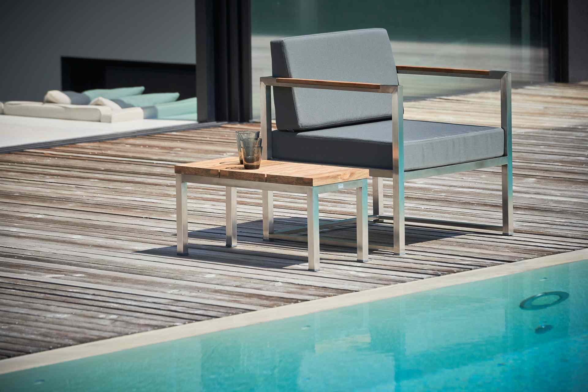 Beistelltisch Lux aus Teakholz, Edelstahl Beistelltisch Lux aus Teakholz, Edelstahl