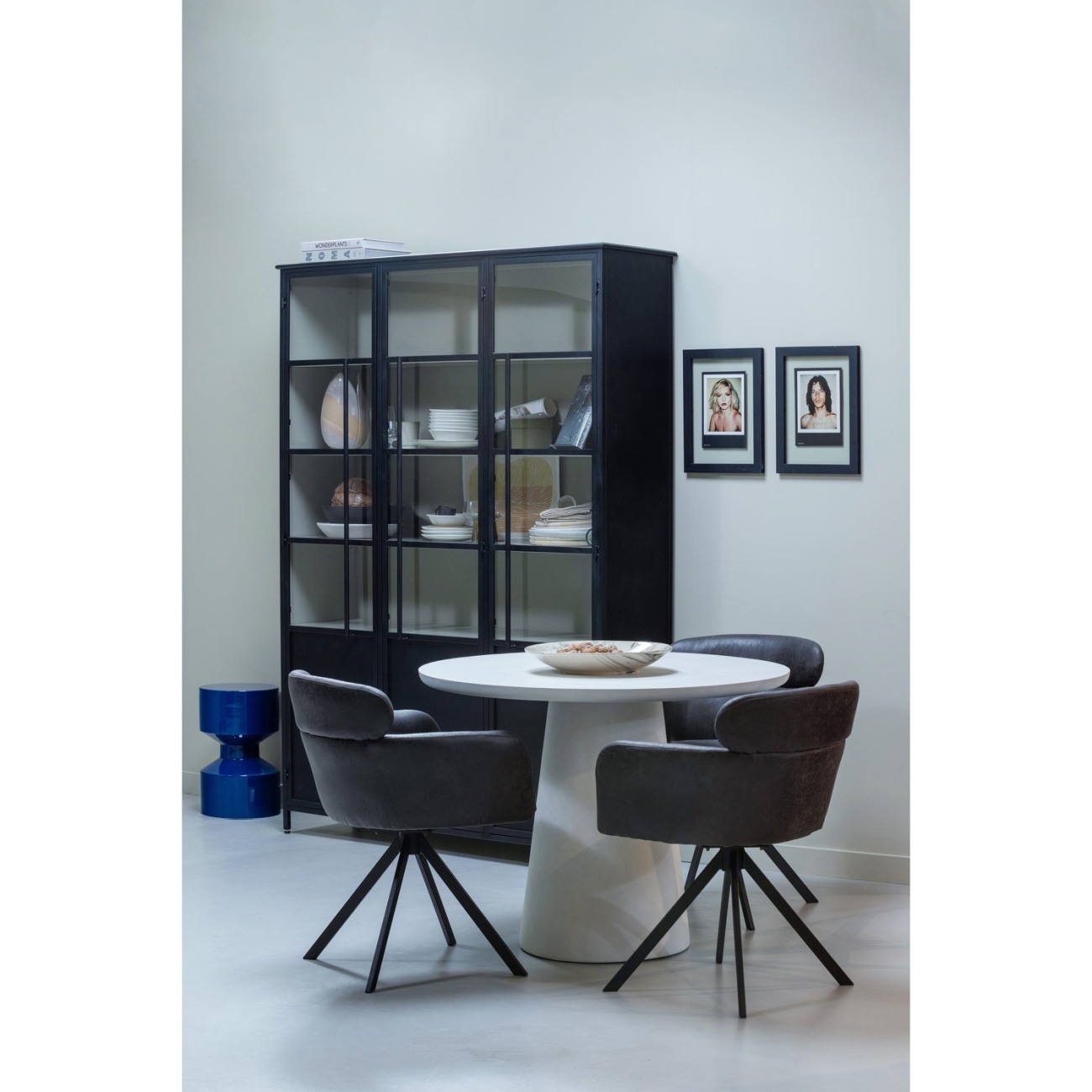 Vitrine Exhibit 3XL aus Metall, Schwarz
