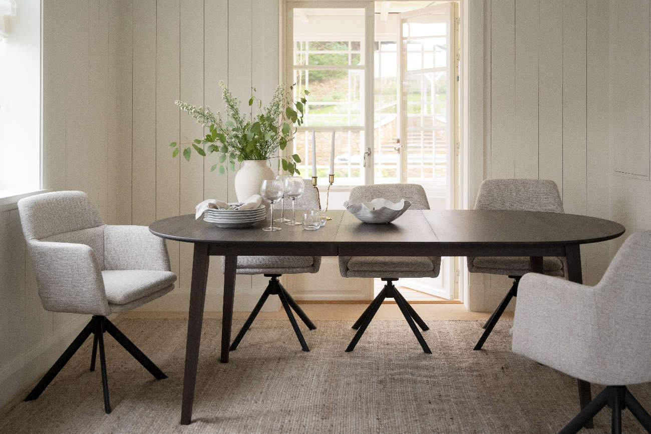 Esstisch Filippa Oval mit Auszug, 170/210cm, Eiche Braun