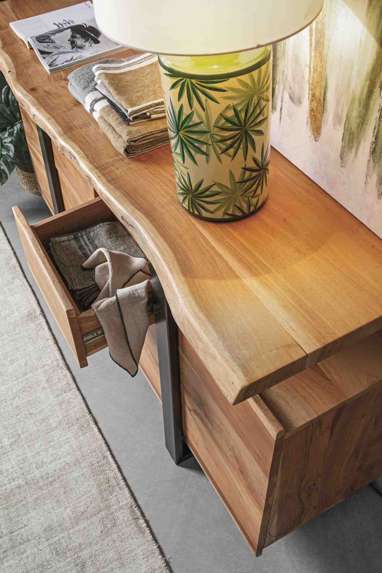 Sideboarg Artur aus Akazienholz, 175 cm