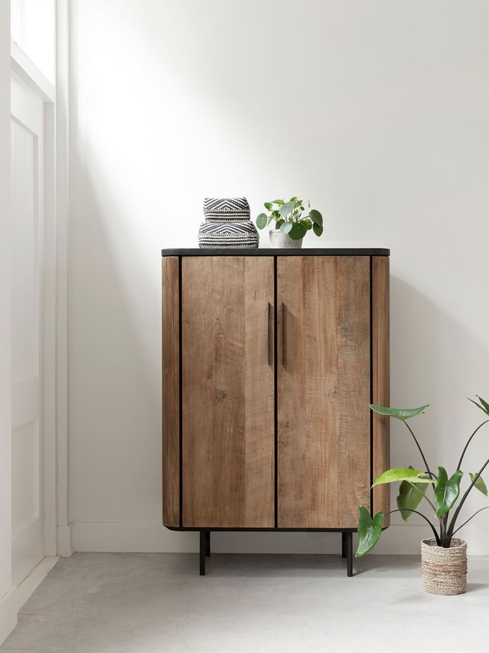 Highboard Soho aus recyceltem Teakholz, 90 cm