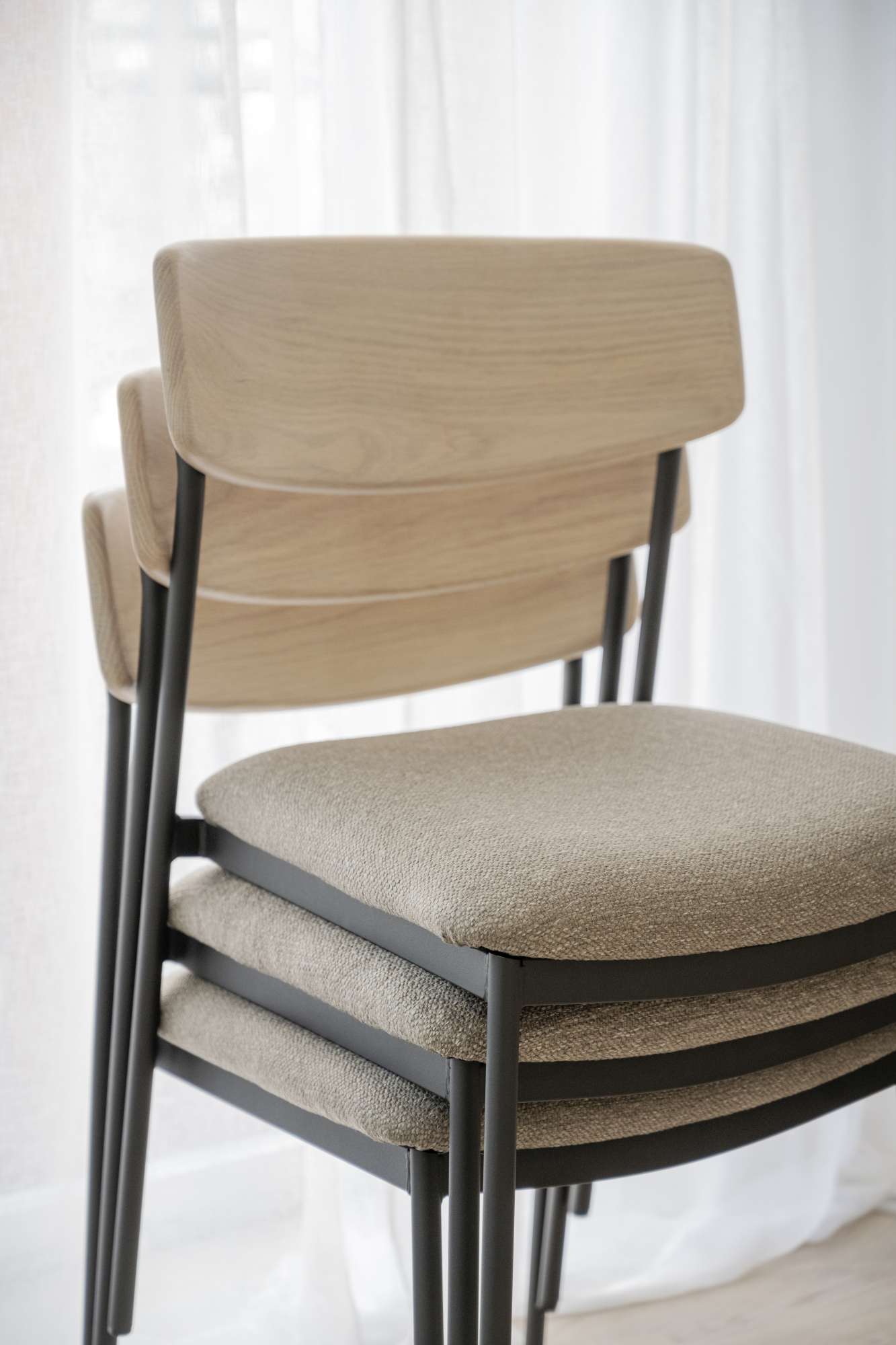Stuhl Maymont 2er Set, Whitewash / Dunkelbeige passt perfekt in stilvolle Wohnräume.