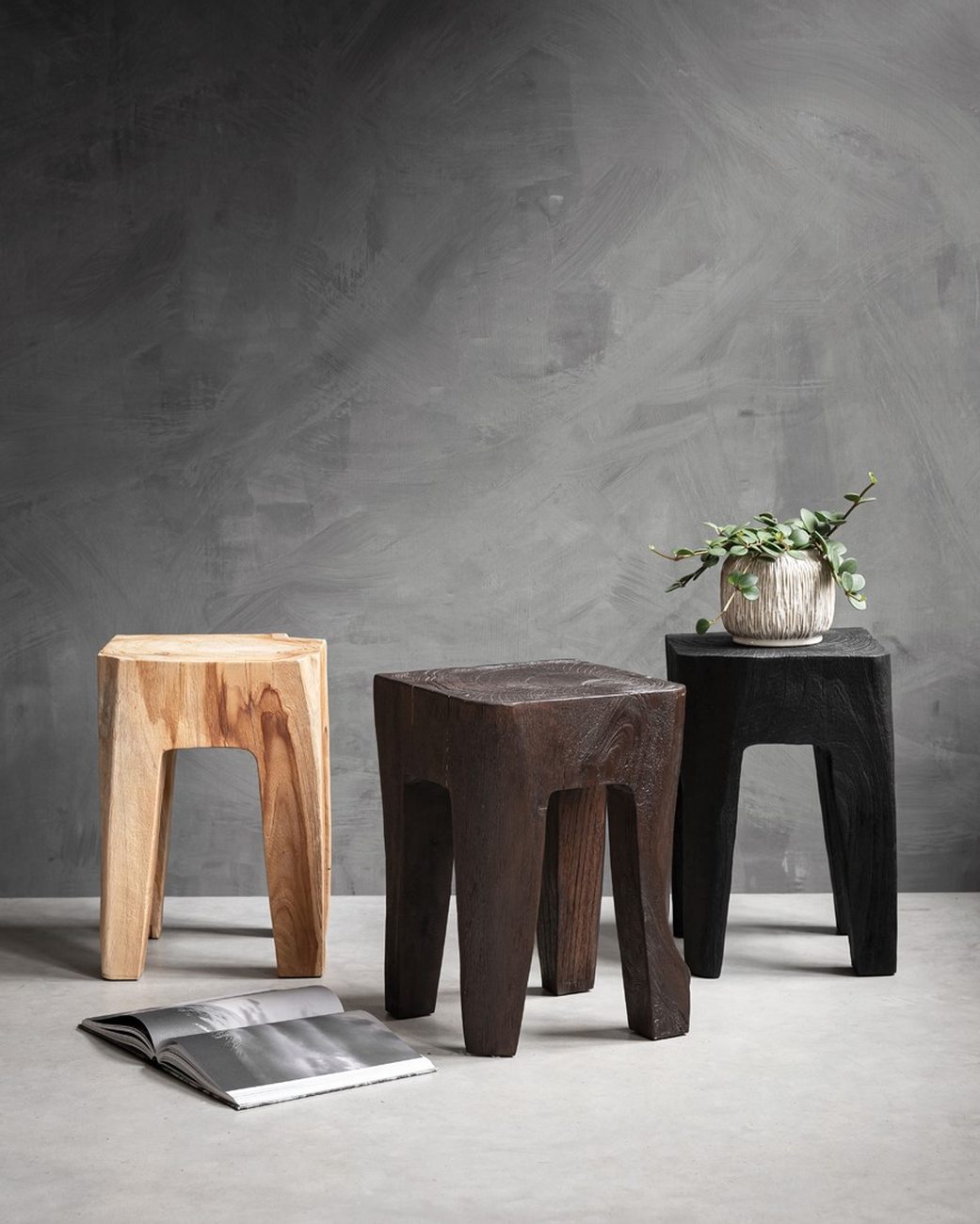 Hocker Ativ aus Teakholz, Schwarz